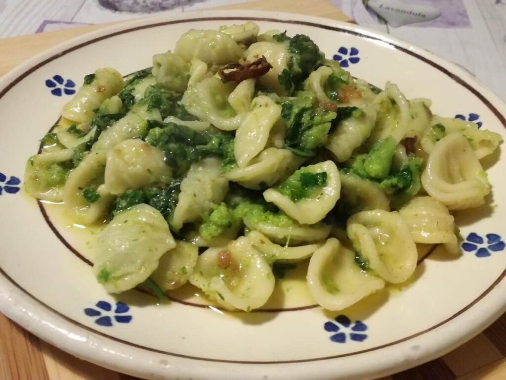 orecchiette con cime di rapa