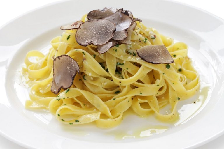 Tagliolini al Tartufo nero